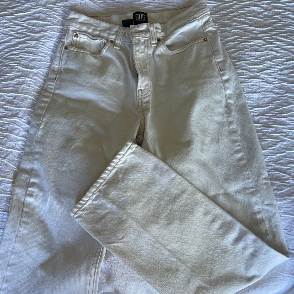 BDG womens Off-White Straight Jeans